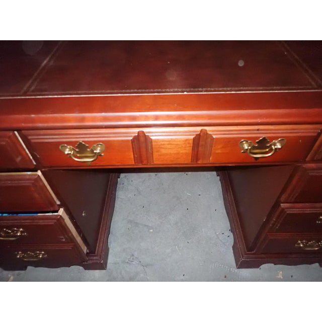 American 1980s Broyhill Office Desk For Sale - Image 3 of 8