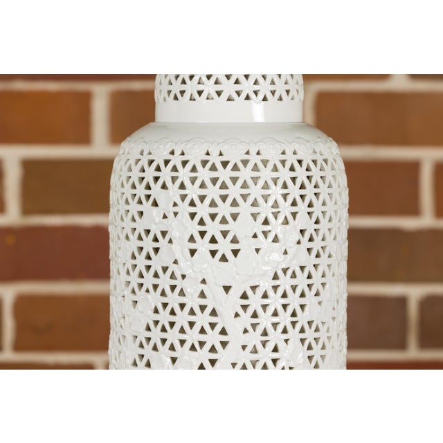 Asian 19th Century White Porcelain Vases with Floral Décor Made into Table Lamps, Pair For Sale - Image 3 of 12