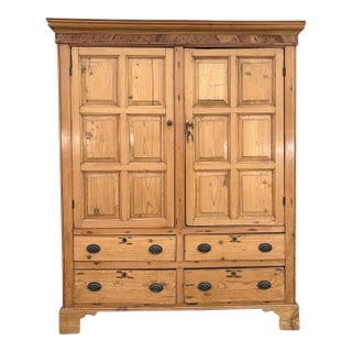 Early 19th Century Pine Linen Cabinet / Armoire For Sale