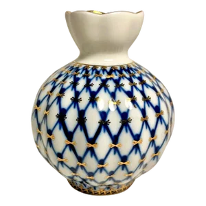 Vintage Lomonosov Porcelain Cobalt Blue Net 22k Gold Bud Flower Vase