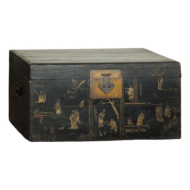 Mid 20th Century Black Chinese Lacquered Blanket Chest with Hand-Painted Figural Scenes For Sale