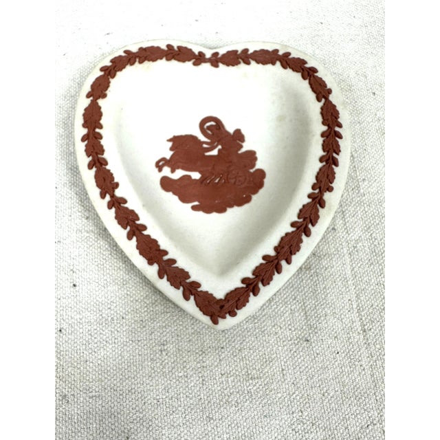 Vintage Wedgwood Heart Trinket Tray For Sale In New Orleans - Image 6 of 10