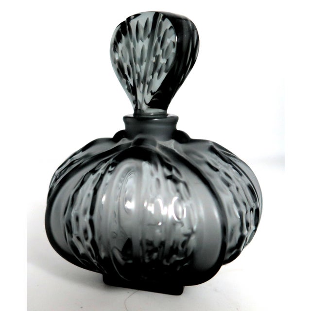 Lalique Lalique (France) - Exquisite Smoke Gray (Rarest Color!) Clear and Frosted "Mirabel" Perfume Bottle, Retired. For Sale - Image 4 of 6