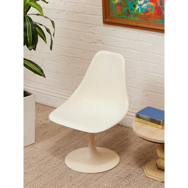 Metal Mid 20th Century Single Tulip Chair For Sale - Image 7 of 11