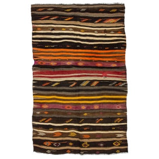 1960s Vintage Kilim Rug- 5′10″ × 9′4″ For Sale