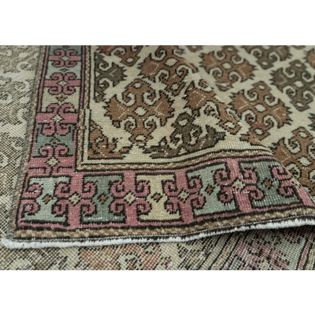 Turkish Vintage Rug 4'4" x 6'3" #20710 For Sale In Houston - Image 6 of 8