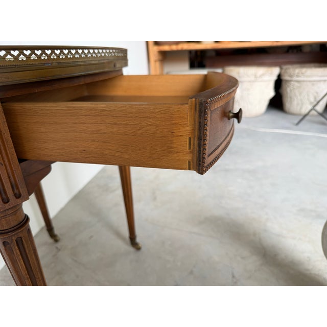 Vintage Baker Furniture Louis XVI-Style Bouillotte Side Table With Brass Gallery and Single Drawer For Sale - Image 11 of 16