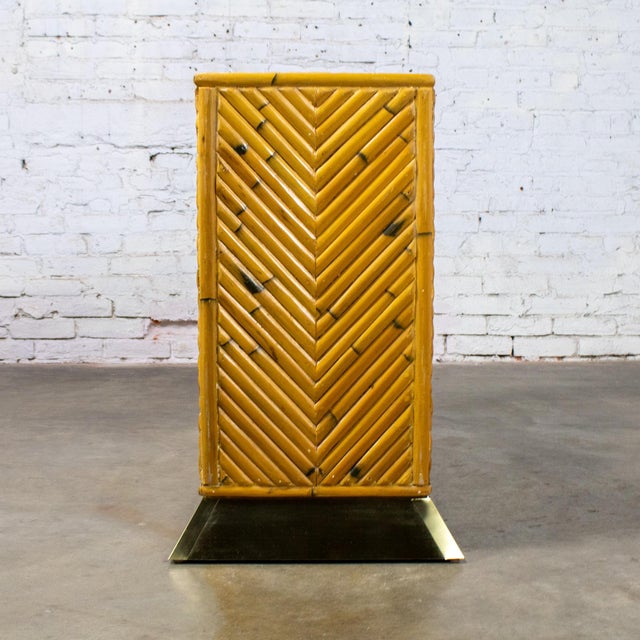 Late 20th Century Modern Coastal Island Sofa or Console Table Split Reed Bamboo Pedestal & Brass Plinth Base For Sale - Image 10 of 18