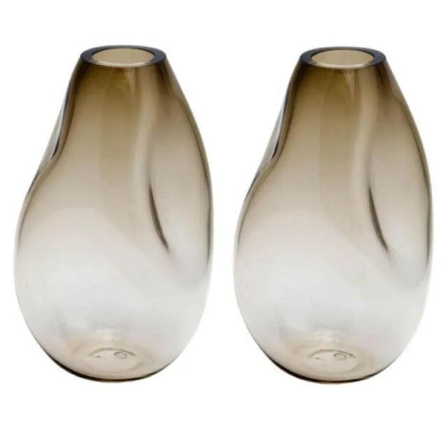 Set of 2 supernova iv silver smoke l vases by eloa. No ul listed material: glass dimensions: d15 x w17 x h41 cm also...