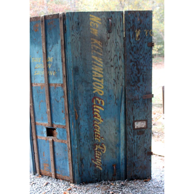 Wood 1930s Vintage Kelvinator Display Crate Signs - Set of 5 For Sale - Image 7 of 13