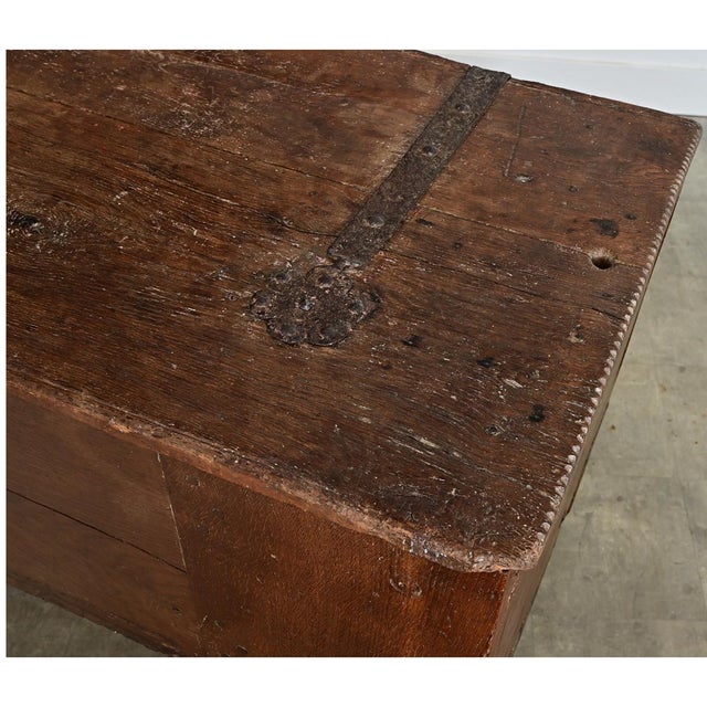German 16th Century Oak Coffer For Sale - Image 4 of 18