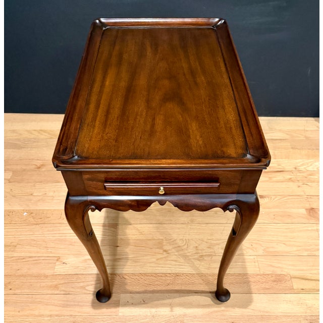 Mid 20th Century Mid 20th Century Henkel Harris “Virginia Galleries” Queen Anne Style Side Table For Sale - Image 5 of 9