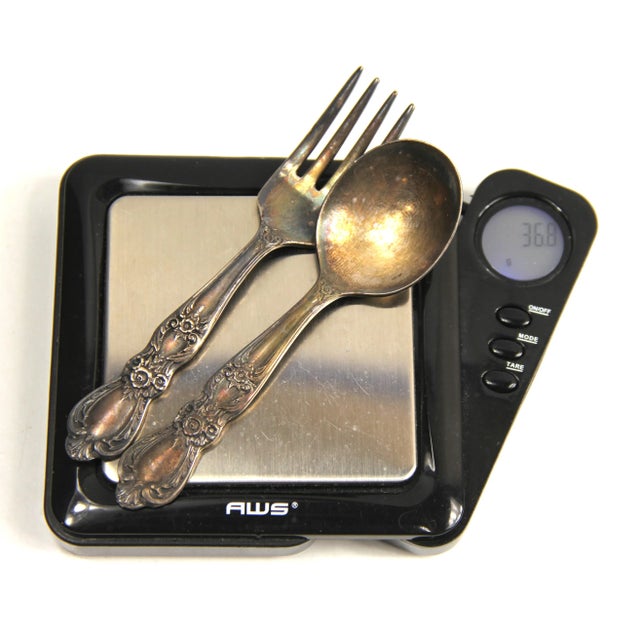 Rogers Bros. 1990s Rogers Brothers Silverplate Baby Fork & Spoon Set - a Pair For Sale - Image 4 of 4