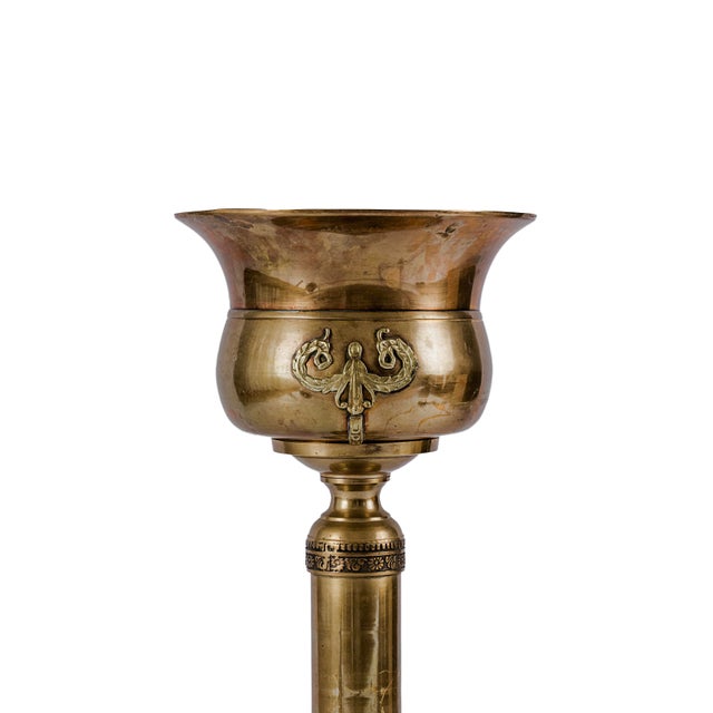 Vintage Hollywood Regency Style Brass Jardiniere Plant Stand or Champagne Chiller. Featuring a detachable flared bowl...
