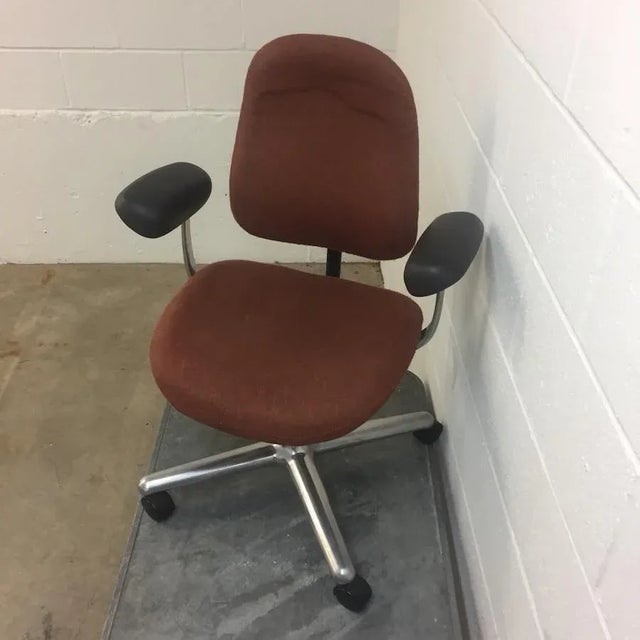 Mid 20th Century Mid-Century Modern Aluminum Task Chair Model “Ergon” From Herman Miller For Sale - Image 5 of 8