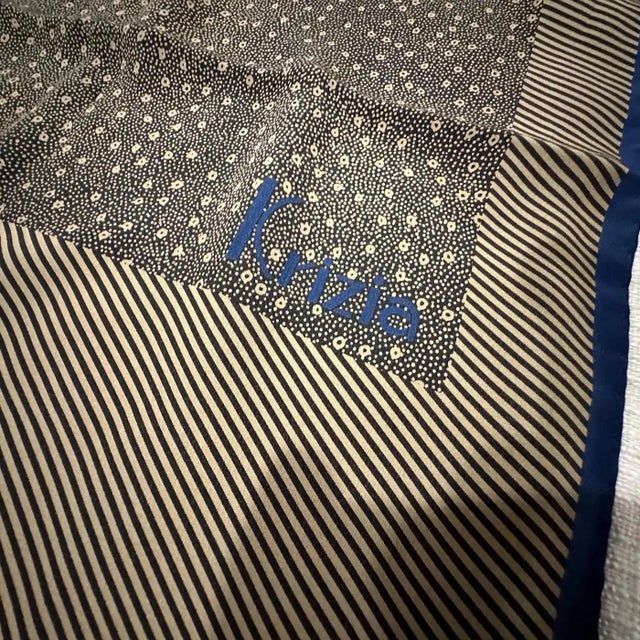 Brown 1980s Black Panter Silk Print Scarf by Krizia For Sale - Image 8 of 13