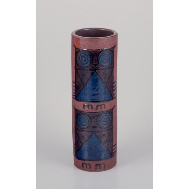 Inger Persson (1936-2021) for Rörstrand Atelje, Sweden. Large ceramic vase. Cylinder-shaped. Decorated with owls. 1970s....