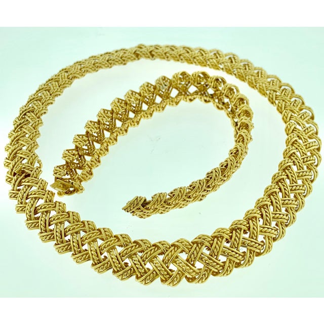 Metal Late 20th Century Boucheron Two-Piece Necklace and Bangle Set in 18 Karat Yellow Gold 165 Grams For Sale - Image 7 of 18