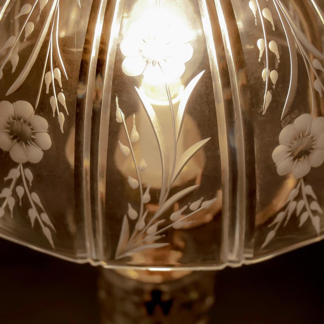 Mid-Century Irish Table Lamp in Cut Crystal Glass & Brass, 1960s For Sale - Image 6 of 8