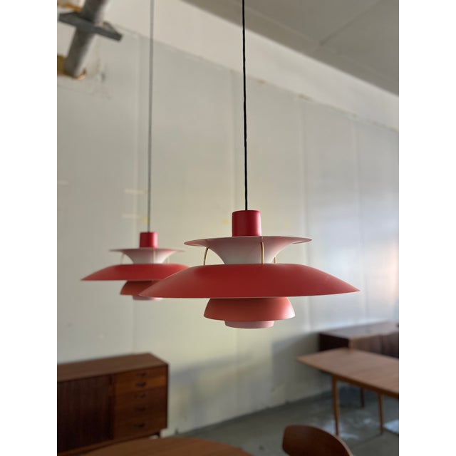 Pendant Lamp PH5 by Louis Poulsen, in Very Good conditions. Designed 1950 to 1959 I have official proof of authenticity...