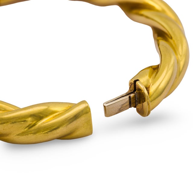 Vintage 18k Yellow Gold Twisted Bangle Bracelet For Sale In Los Angeles - Image 6 of 6