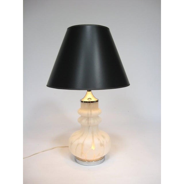 Mid-Century Modern Mid 20th Century Laurel Table Lamp with Italian Glass Base For Sale - Image 3 of 9
