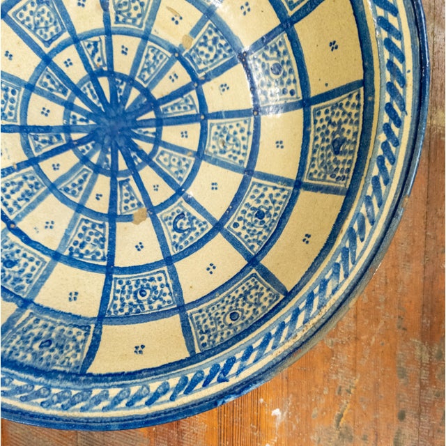 20th Century Moroccan Blue and White Fassi Pottery Wall Charger Bowl For Sale - Image 4 of 12