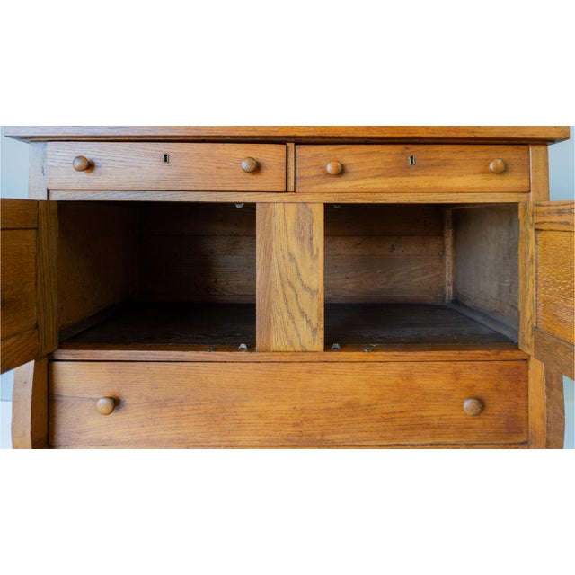 Antique American Empire Tiger Oak Sideboard With Mirror, Early 20th Century For Sale - Image 9 of 11