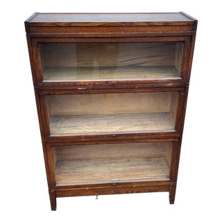 Early 20th Century Vintage 3 Section Oak Barrister Bookcase by Macey Original Finish For Sale