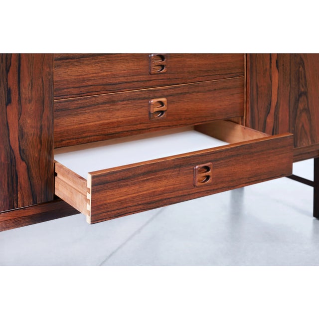 1960s Mid-Century Modern Rosewood "Ladoga" Credenza by Erik Wortz For Sale - Image 5 of 12