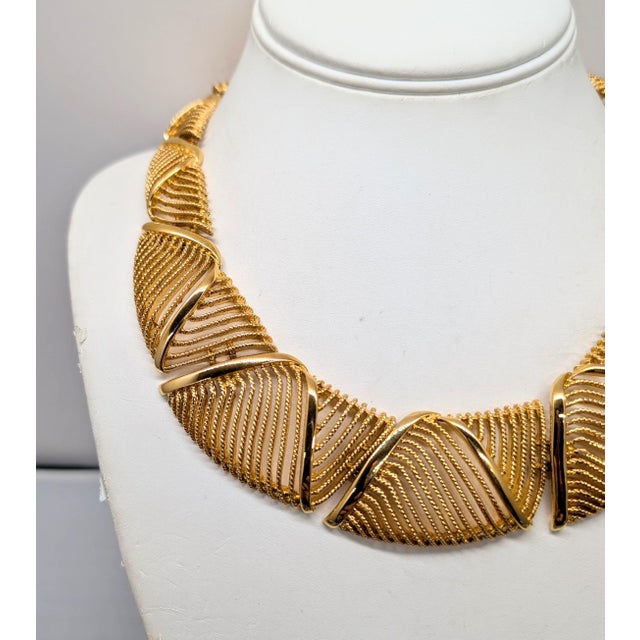 Vintage Signed Napier Goldtone Openwork Wavy Link Collar Necklace For Sale - Image 9 of 16