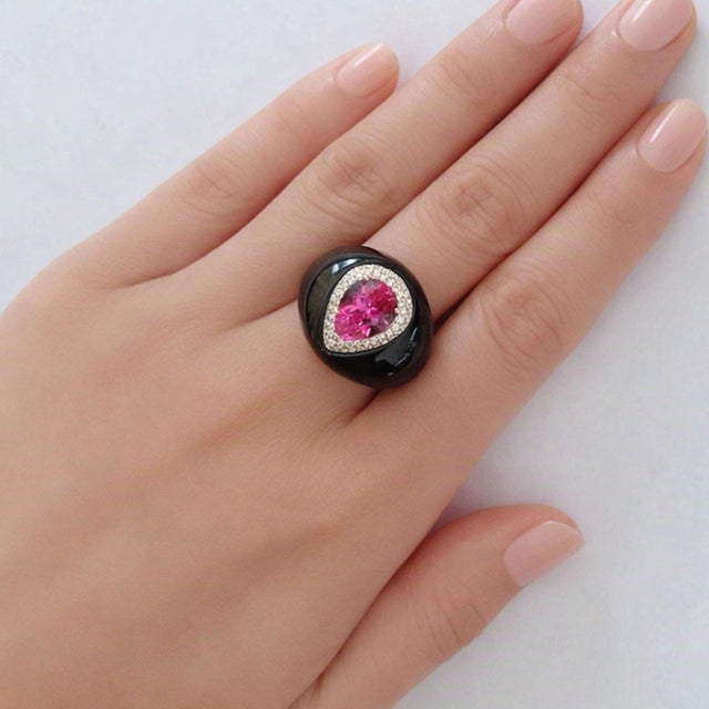 2.72ct Pear Tourmaline, Diamond and Onyx in 14ct Yellow Gold - Fei Liu, Size 7.5 For Sale - Image 11 of 11