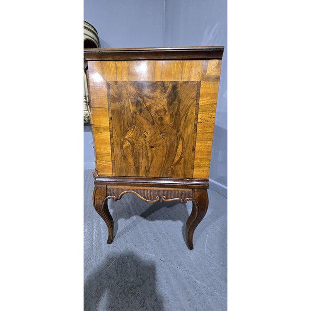 Antique Walnut Chest of Drawers, 1800 For Sale - Image 14 of 17