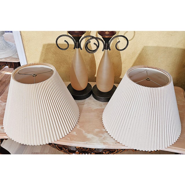 Pair of Frosted Glass and Scrollwork Table Lamps, Early 21st Century For Sale - Image 17 of 18