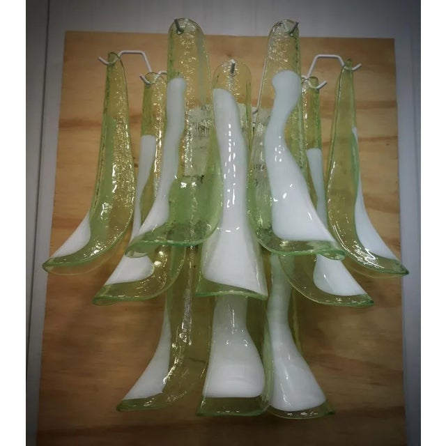 1990s Green and White Murano Glass Wall Light from Mazzega, 1990s For Sale - Image 5 of 8