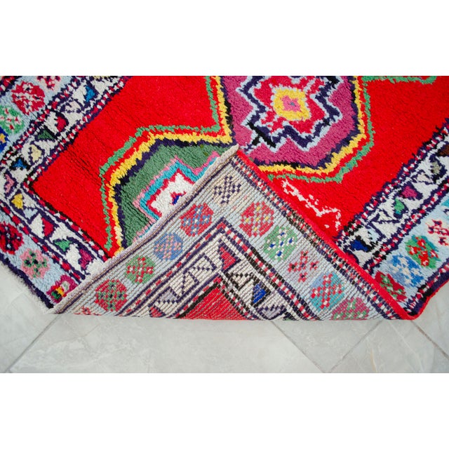 Turkish Hand-Knotted Runner Rug Bold Colors Hallway Rug - 2′8″ × 11′9″ For Sale - Image 13 of 14