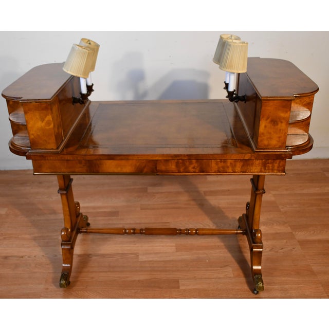 1900s Antique English Hepplewhite Burl Walnut & Leather Top Carlton Writing Desk For Sale - Image 16 of 18