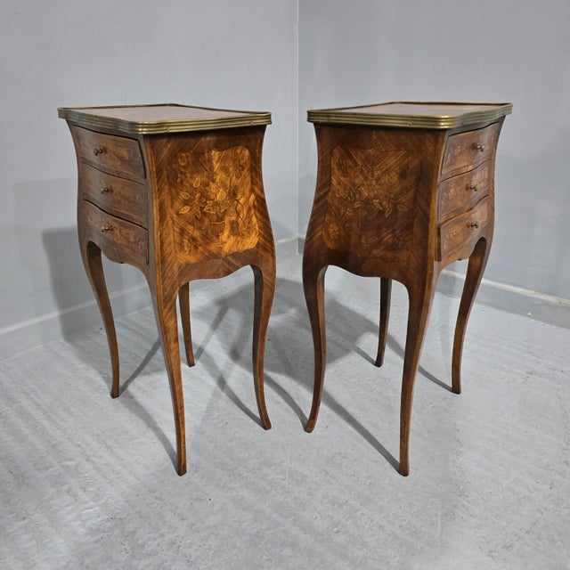 French Marquetry Bedside Lamp Tables, 1900, Set of 2 For Sale - Image 10 of 12