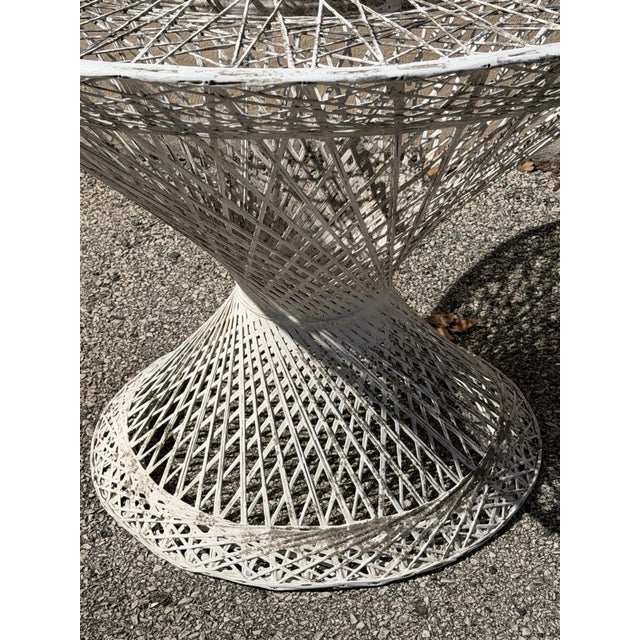 Vintage Russell Woodard Mid Century Modern Spun Fiberglass Patio Dining Set 5 Pc For Sale - Image 10 of 18