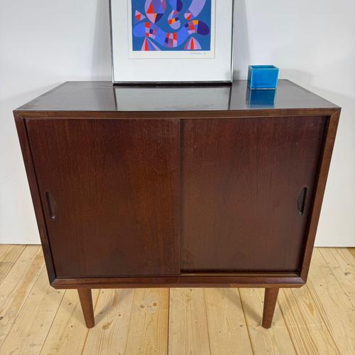 Mid-Century Modern Rosewood Sideboard with Sliding Doors For Sale - Image 5 of 9