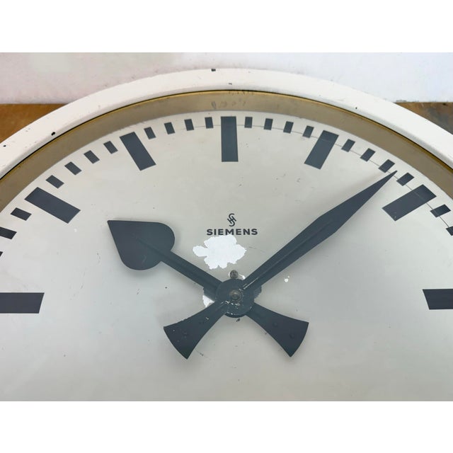 Large White Industrial Factory Wall Clock from Siemens, 1950s For Sale - Image 10 of 18