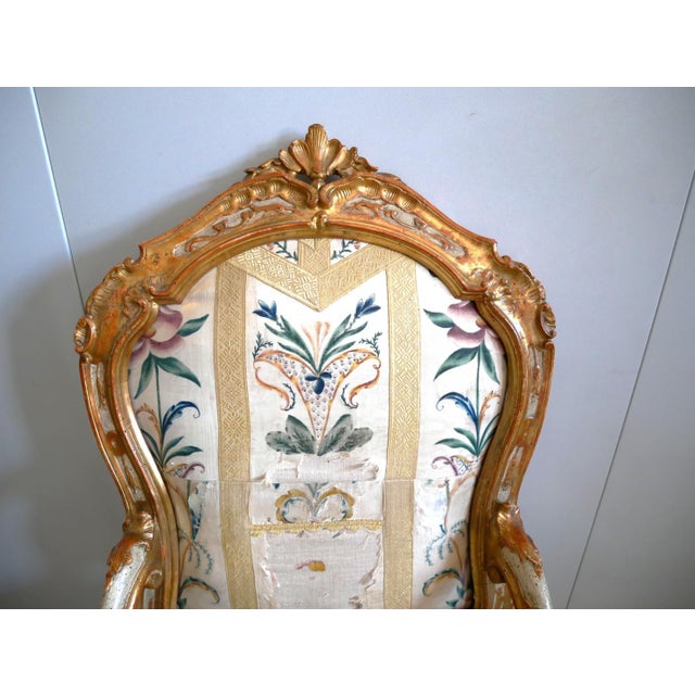 Antique 15th Century Venetian Lacquered and Gilded Armchair For Sale - Image 5 of 18