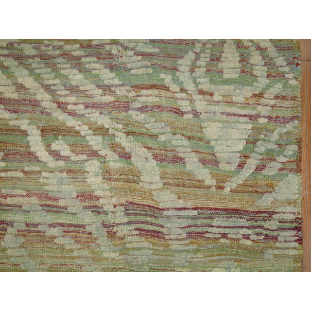Late 20th Century Turkish Inspired Flat-Weave Carpet For Sale - Image 9 of 18