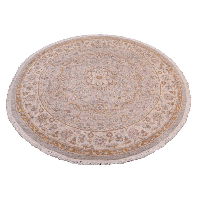 Bohemian Ziegler Gray/Ivory Wool Round Rug- 6'11'' X 6'11'' For Sale - Image 10 of 10
