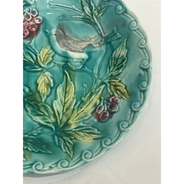 French Antique Majolica Art Nouveau Bird Plate by Onnaing c.1890 For Sale In West Palm - Image 6 of 8