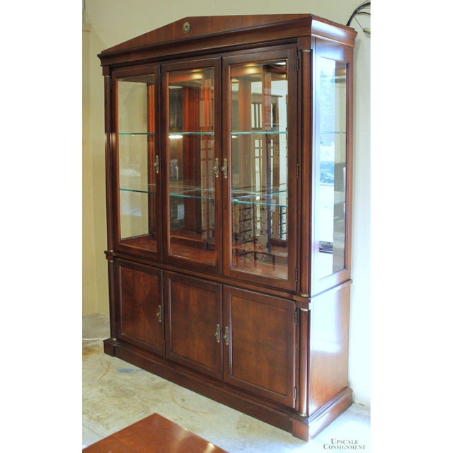 Ethan Allen Late 20th Century Ethan Allen 'Sable' China Cabinet For Sale - Image 4 of 7
