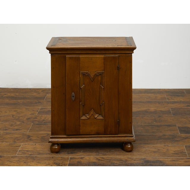 Italian 1820s Small Oak Cabinet with Single Door and Geometric Carved Motif For Sale - Image 4 of 11