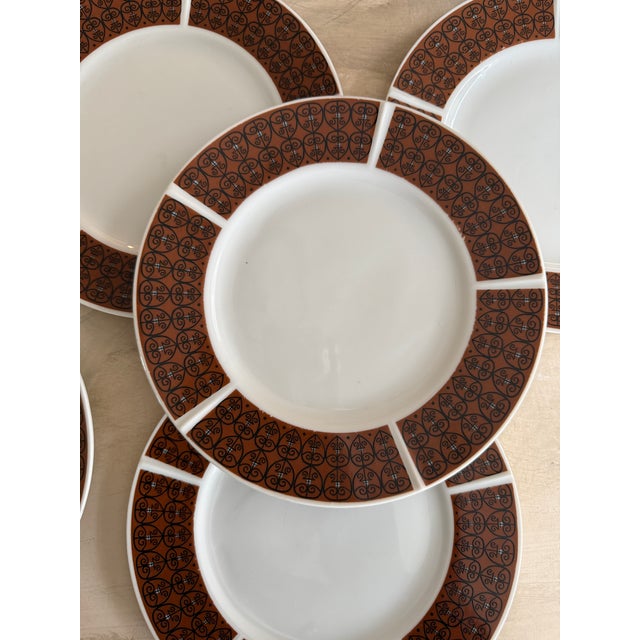 Vintage Mid Century Modern Dinner Plates Brown Scroll Border Set of Five 8.25 Inch For Sale - Image 4 of 12