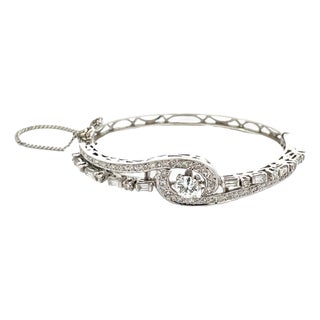 Mid 20th Century 14k White Gold Vintage 1.1 Carat Weight Diamond Bracelet For Sale