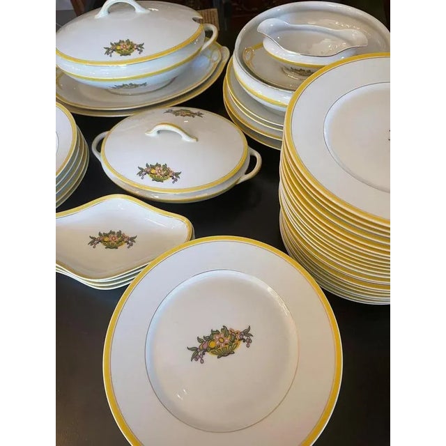 Art Deco French Service in Porcelain from Limoges, 1920s, Set of 49 For Sale - Image 3 of 16